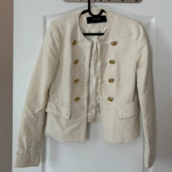 White blazer - Picture 4 of 5